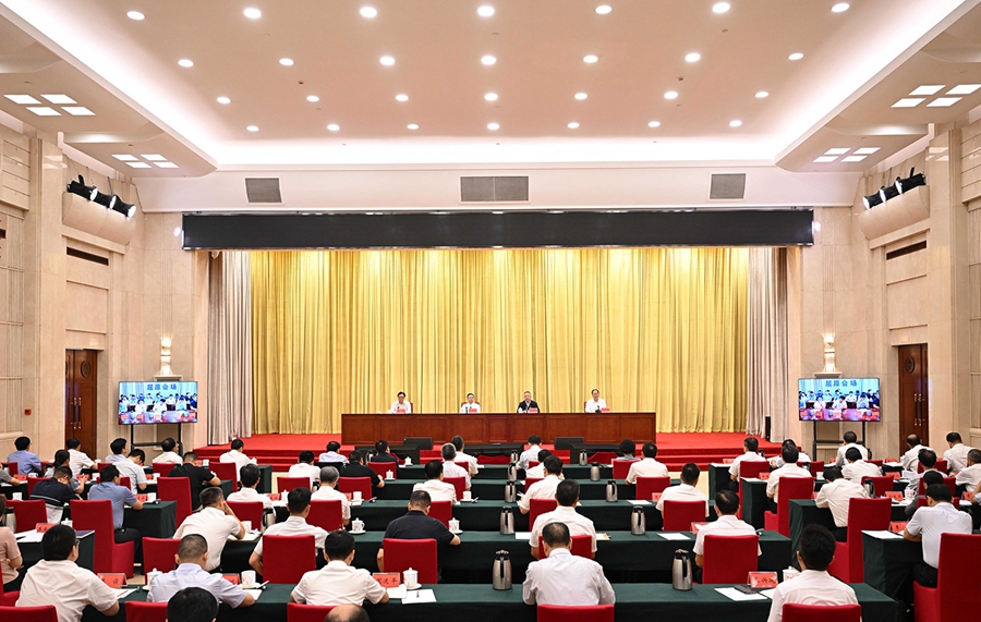 沈曉明：堅(jiān)決扛牢政治責(zé)任 不折不扣抓好整改 努力在建設(shè)美麗湖南上邁出更大步伐
